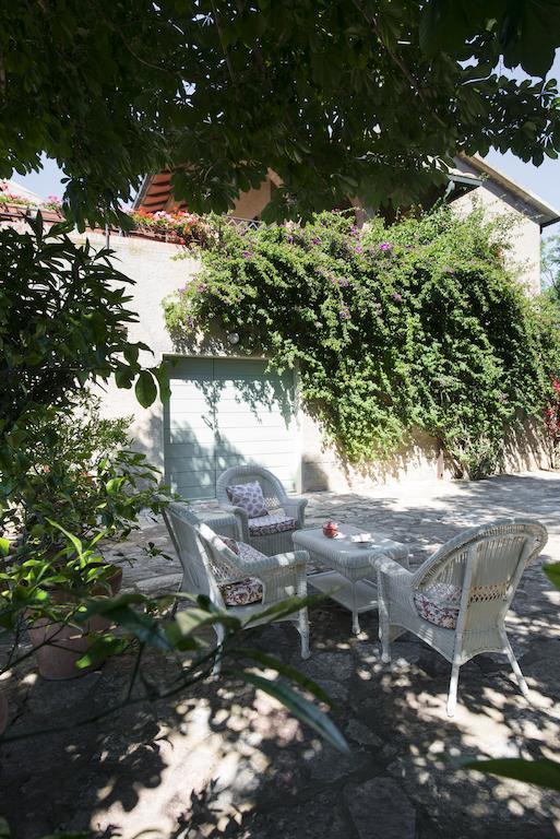 L' Insolita Venturina Terme Exterior foto
